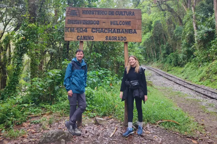 The archaeological site of KM104 Chachabamba with mountainous scenery.